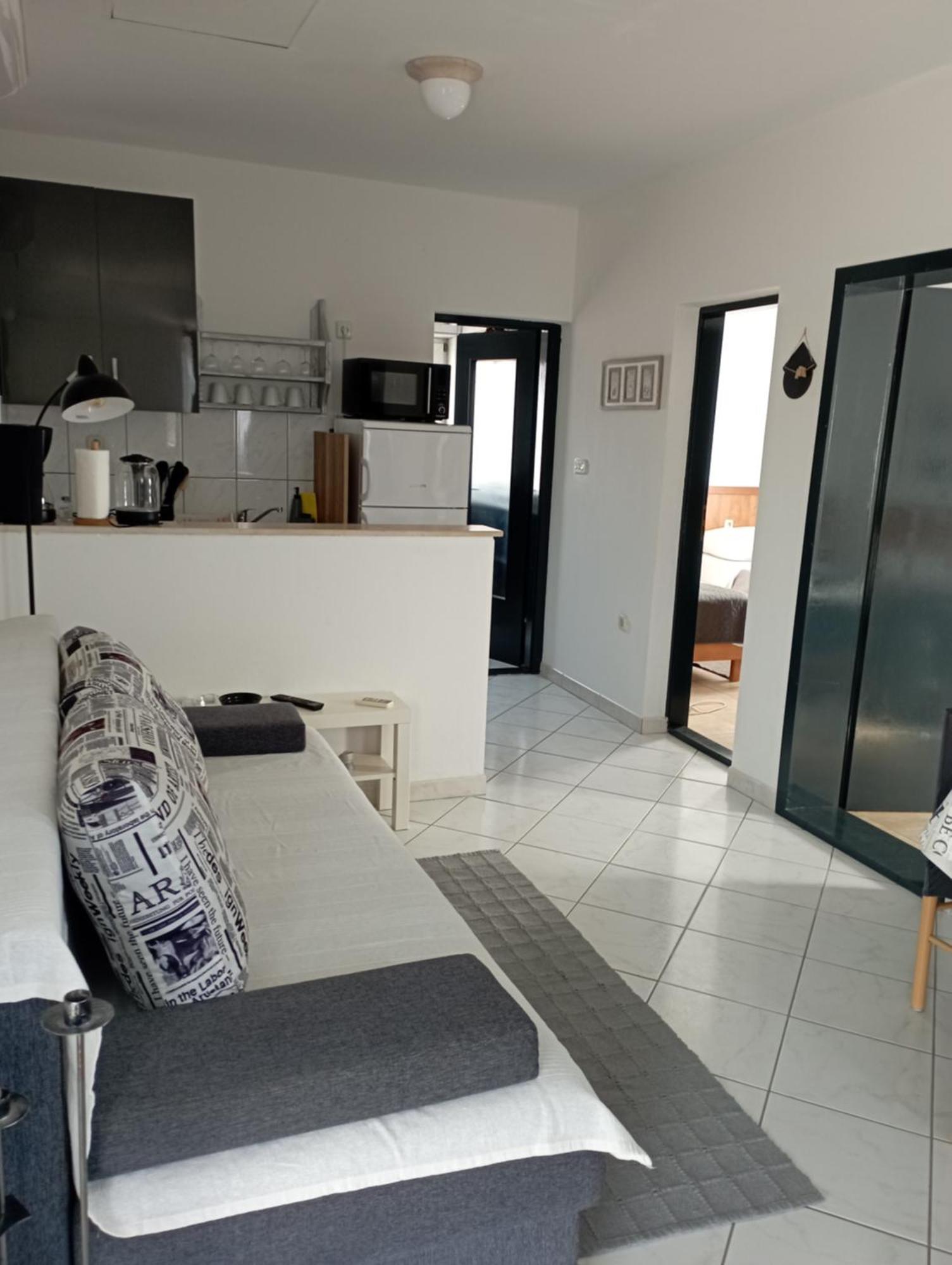 Apartments Frigan Maslenica Exterior foto